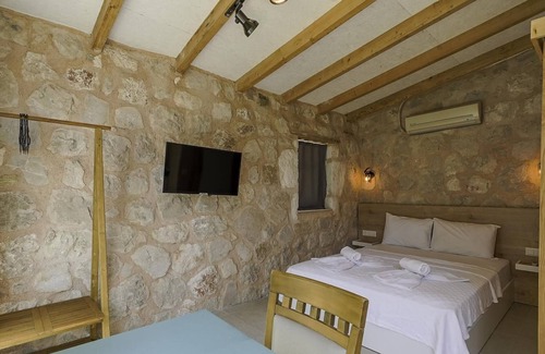 Kas House | Vacation Flat w Pool, BBQ, Garden in Kas