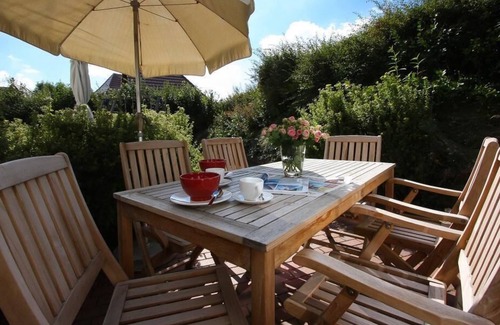 Althagen House | Vacation home "Windflüchter, Landhaus Haven Höövt"