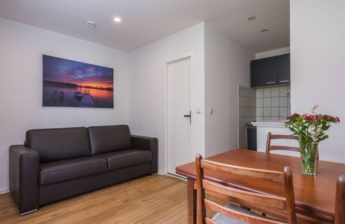 Kleinzerlang House | Vacation home by the lake