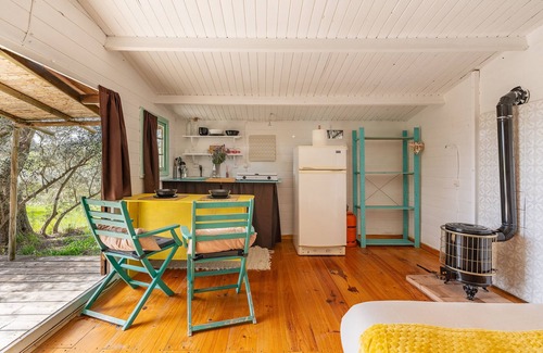 Lanjaron House | Vacation Home "Cabaña Shadú" with Mountain View, Shared Pool & Wi-Fi