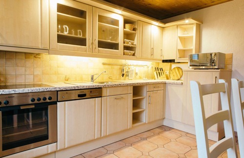 Patzig Apartment | Vacation home under a thatched roof in Woorke - Holiday home and apartment under a thatched roof