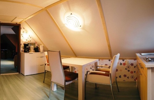 Patzig Apartment | Vacation home under a thatched roof in Woorke - Holiday home and apartment under a thatched roof