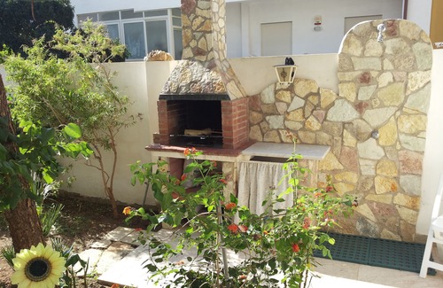 Trapani Apartment | VACATION HOME FLOWER GARDEN WI FI AND BICYCLES FREE
