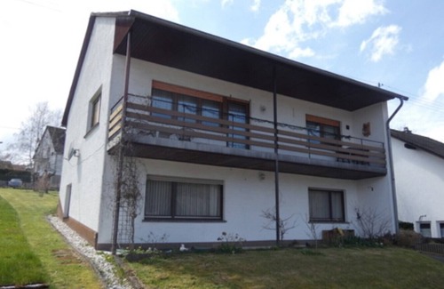 Sensweiler House | Vacation home Hunsrück; garden; barbecue area; child and pet friendly!