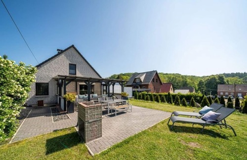 Zirkow House | Vacation home LandLust - with whirlpool near Binz