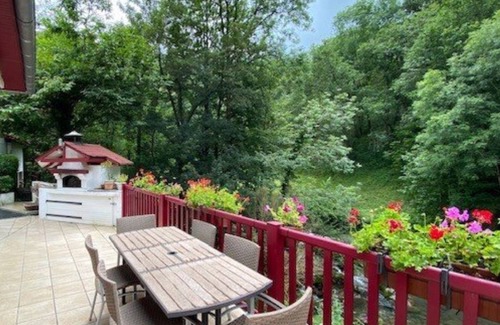 Esterencuby House | Vacation Home "Maison Kukusoa En Bord De Rivière" with Private Terrace & Wi-Fi