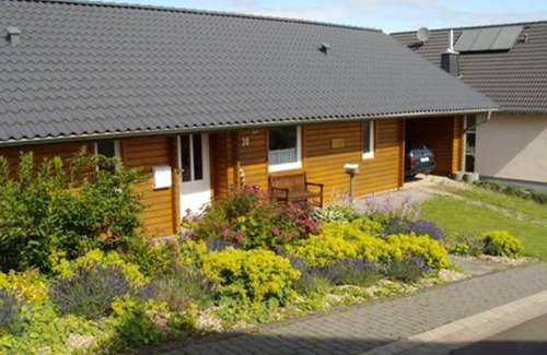 Grenderich House | Vacation home Mews