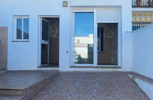 Cabrita House | Vacation home right by the sea with a view of Gibraltar