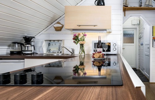 Lammetu House | Vacation home Sjøbua by Interhome