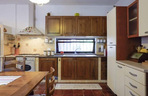 Itri House | Vacation home Sunny by Interhome