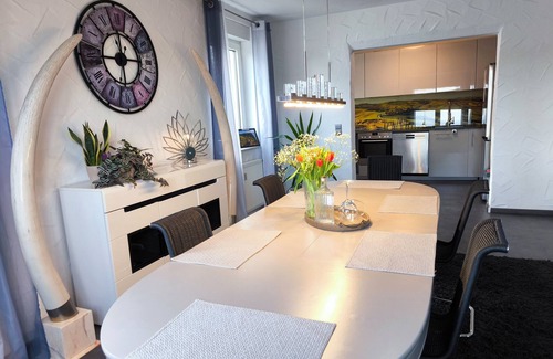 Katzweiler House | Vacation home TLA Goldgrube - 5 rooms on 140 m2 by the river