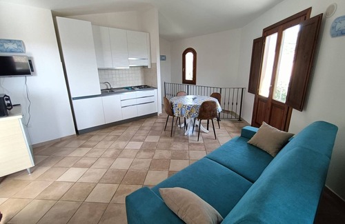Badesi House | Vacation Home "Villa Vigna" with Sea View, Shared Pool & Wi-Fi