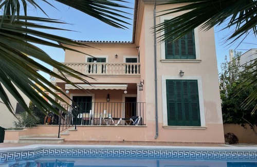 Les Meravelles House | Vacation home with pool for 8 people 200 m to the beach.