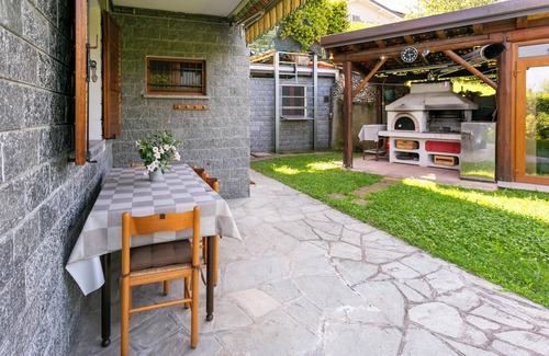 Brezzo di Bedero House | Vacation home with large garden and barbecue