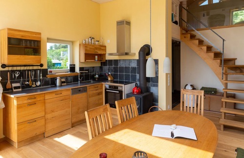 Neukalen House | Vacation home with private sauna and private access/jetty to the Peene