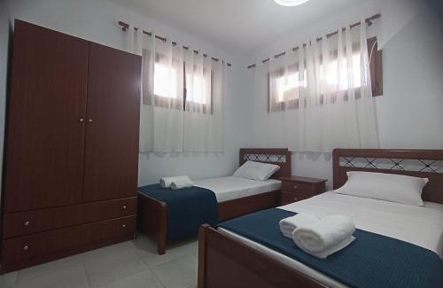 Gerakini House | Vacation House Rental 20m From the Beach