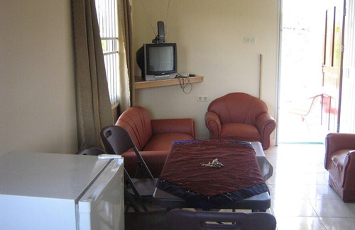 Republiek House | vacation in a peaceful natural environment. 3-4 person house.