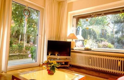 Reichshof Apartment | Vacation in a small park