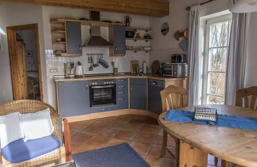 Altenkirchen Apartment | Vacation under the thatched roof - Apartment 1