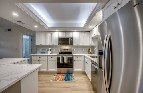 Fort Myers Beach Condo | Vacation Villas #433: Beachfront Condo, Amazing View & Screened Lanai!