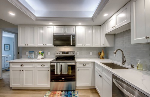 Fort Myers Beach Condo | Vacation Villas #433: Beachfront Condo, Amazing View & Screened Lanai!