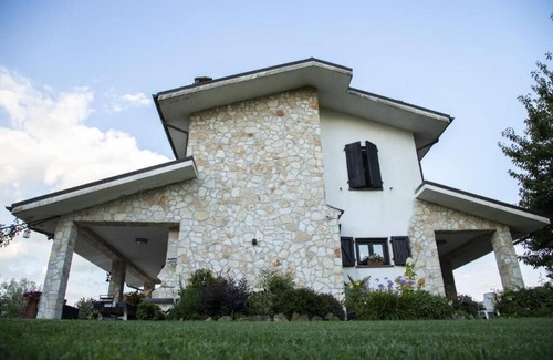 Bassano in Teverina Apartment | Vacation Villa Valentina - Apartment B - Apartment in villa with Pool