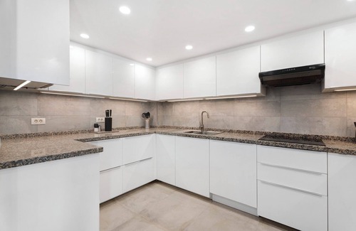 San Miguel de Abona Villa | Vacation Villa 'Verano' with Sea View, Wi-Fi and Air Conditioning