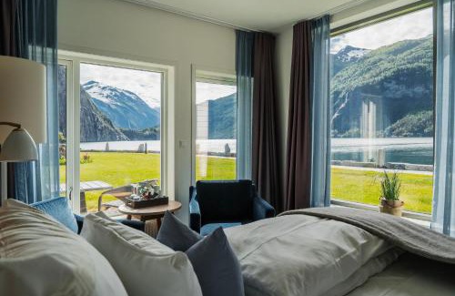 Valldal Hotel | Valldal Fjordhotell - by Classic Norway Hotels