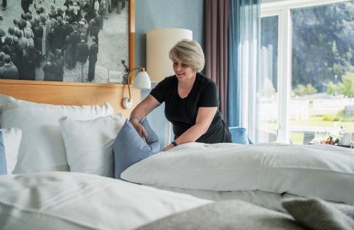 Valldal Hotel | Valldal Fjordhotell - by Classic Norway Hotels