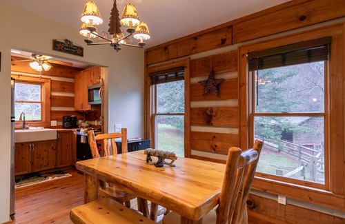 Boone House | Valle Creek Cabin - Hot tub, pool table, fire pit, creek, screened porch.