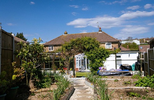 Southwick House | Valley Rise | By My Getaways | Free Parking