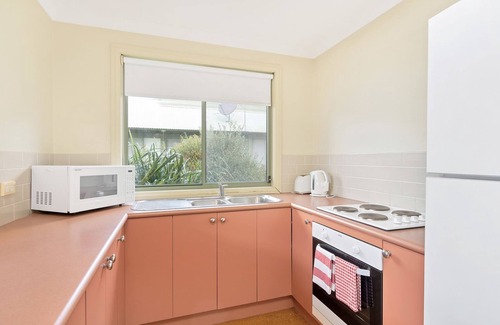 Kangaroo Valley House | Valley Vista - Three bedroom villa located on golf course with amazing views!