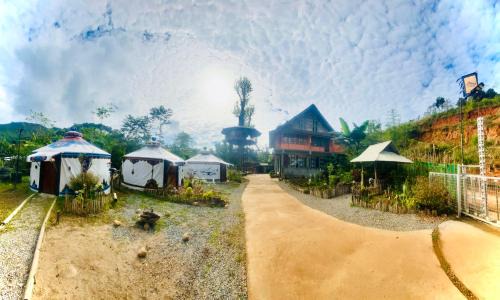 Nong Chaeng Cabin | Valley Yurt rakthai วอลเล่ย์ เยิร์ท รักไทย