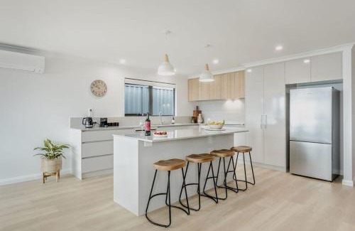 Albany House | Vancouver Vista