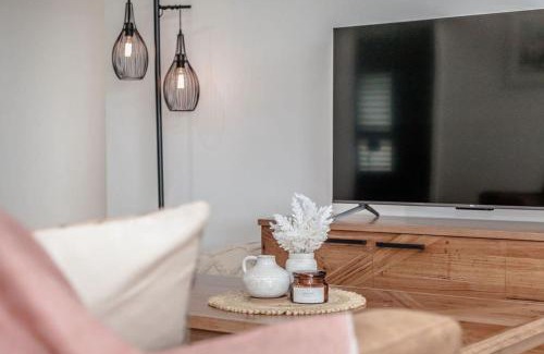 Albany House | Vancouver Vista