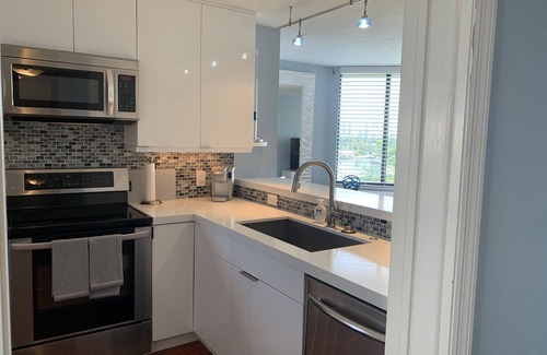 Vanderbilt Beach Condo | Vanderbilt Beach Bayfront 2Bed/2Bath Condo-Bay & Sunset Views