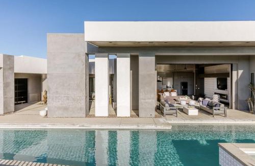 Yucca Valley House | Vanguard by Fieldtrip 5 Bd Private Luxury with Infinity Pool Game Room