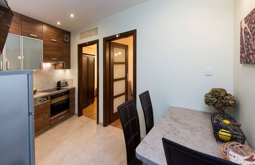 Wesoła Zachod House | Vanilla 2 Apartment, 3bdr, 2bth Family Apart in city centre, aircon