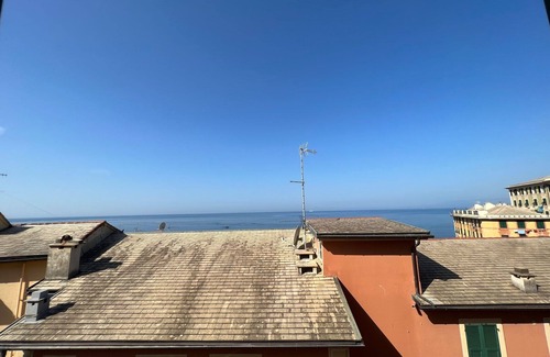 Pontedecimo Apartment | Vast panoramic apartment 3 minutes from the sea