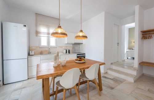 Exomvourgo Villa | Vathi Bleu Private Villas