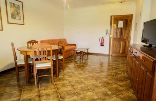 Portimao Apartment | Vau Costa beach apartment with pool