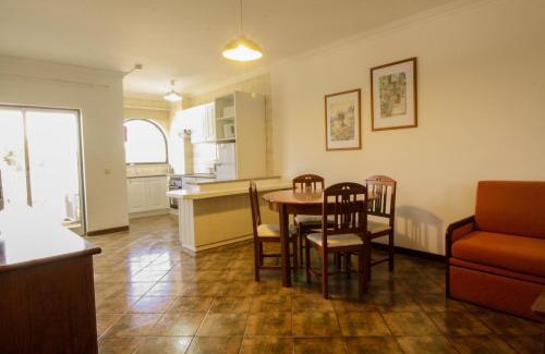 Portimao Apartment | Vau Costa beach apartment with pool