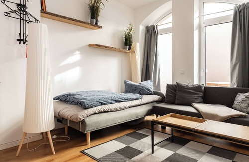 Leipziger Vorstadt Apartment | Vaulted apartment with terrace in Dresden Neustadt Your stylish temporary home