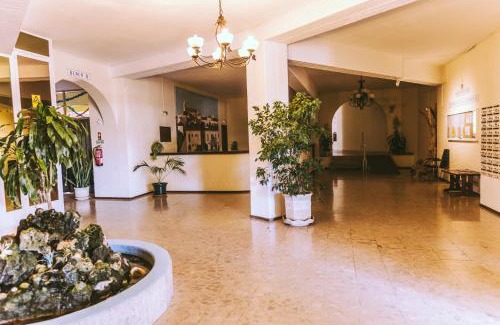 Portimao Apartment | Vaumar Pool & Beach Apartment (500m beach)