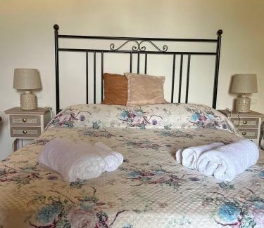 Colle di Val d'Elsa Apartment | Vecchio Ciliegio - Casale Toscano tra Firenze e Siena