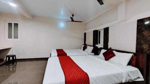 Thanjavur Hotel | Vel Residency -Big Temple Road