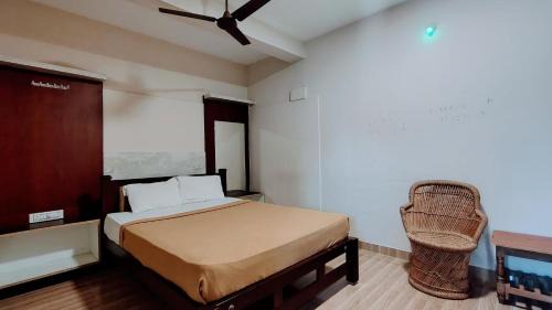 Thanjavur Hotel | Vel Residency -Big Temple Road