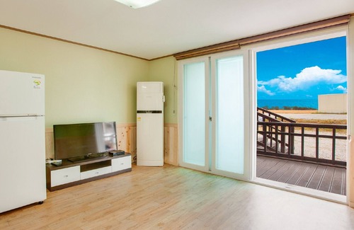 Taean Condo | Vellise Pension