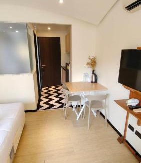 Na Chom Thian Apartment | Venatian condo resort pattaya by ไตเติ้ล