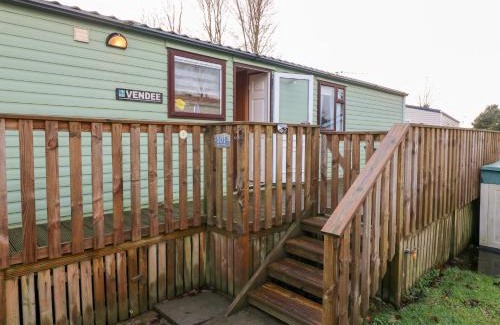 Jedburgh House | Vendee 101 Main